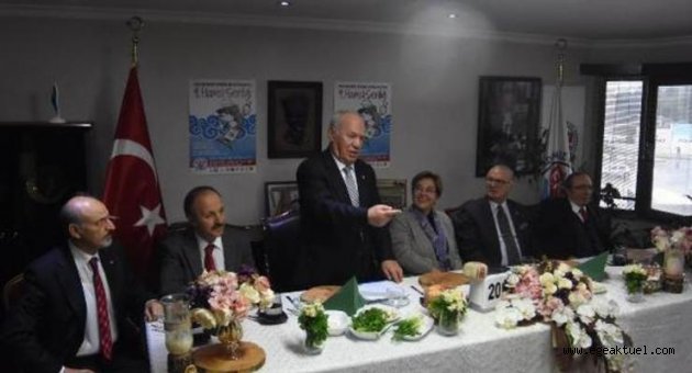 İzmir'de 10 ton hamsi ikram edilecek