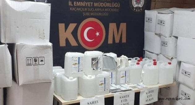 İzmir'de 33 bin litreden fazla sahte etil alkol ele geçirildi
