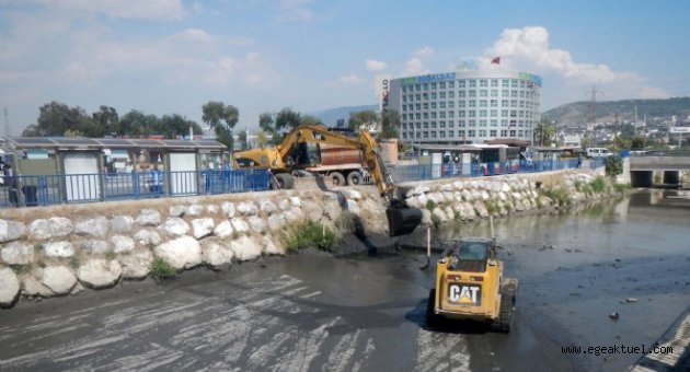 İzmir'de büyük temizlik