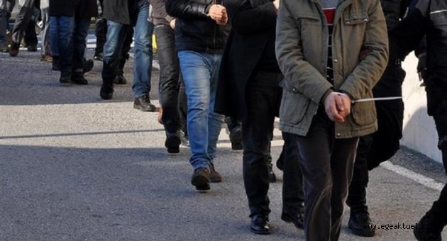 İzmir'de dev FETÖ operasyonu: 40 gözaltı