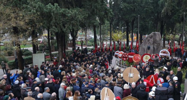 İzmir'de duygusal tören
