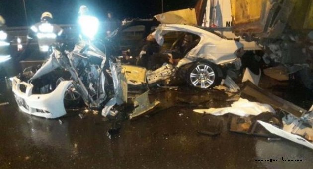 İzmir'de feci kaza