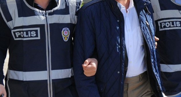 İzmir'de 'FETÖ' operasyonu