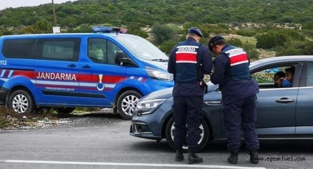 İzmir'de jandarmanın huzur operasyonunda ceza yağdı