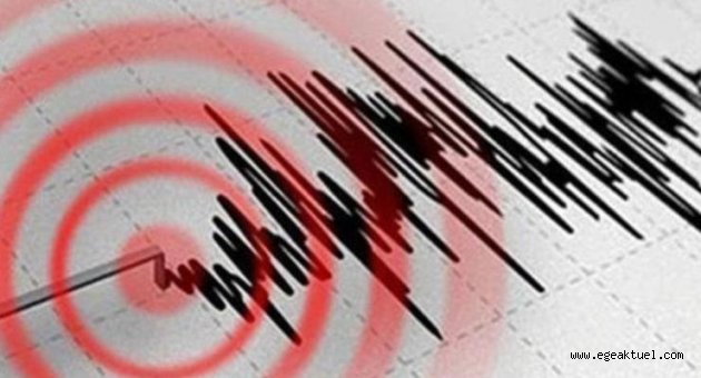 İzmir'de korkutan deprem! Şiddetli hissedildi