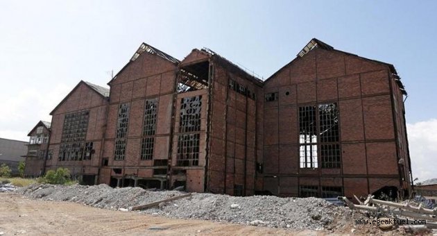 İzmir'de tarihi fabrika satışa çıkarıldı