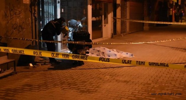 İzmir'deki bıçaklı kavgada 1 kişi öldü