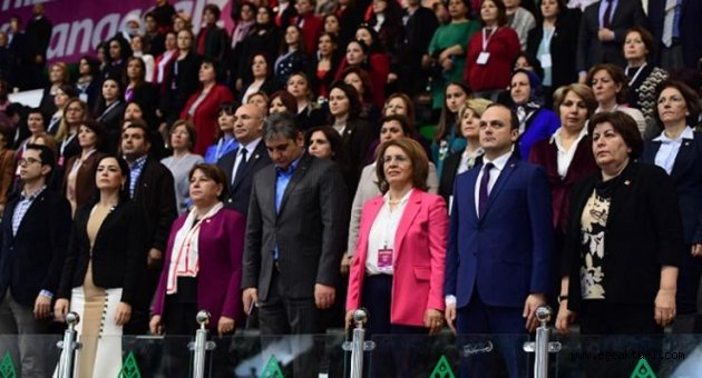 İzmir'den MYK'ya 2 asil 2 yedek