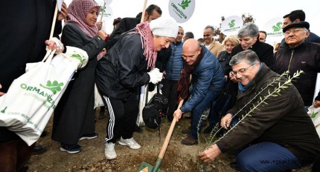 İzmirliler fidan dikim şenliğinde buluştu