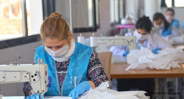 Karabağlar Belediyesi maske üretiyor