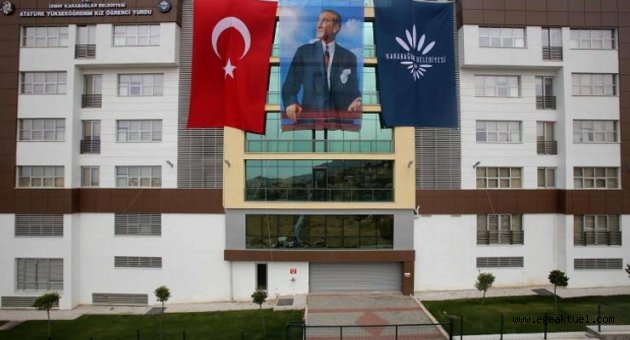 Karabağlar Belediyesi sağlık çalışanlarının yanında