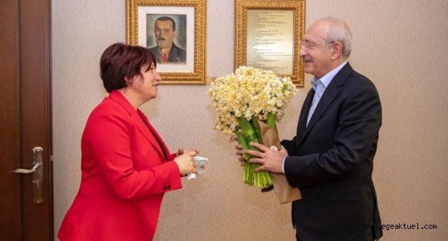 Kemal Kılıçdaroğlu’na nergisli ziyaret