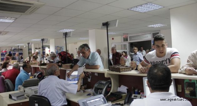 Konak’ta vezneler hafta sonu da açık