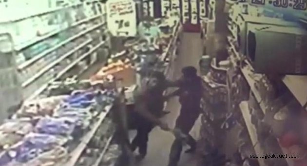 Market işletmecisine bıçaklı saldırı kamerada