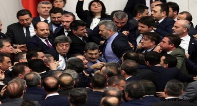 Meclis’te ‘FETÖ’nün siyasi ayağı’ kavgası!