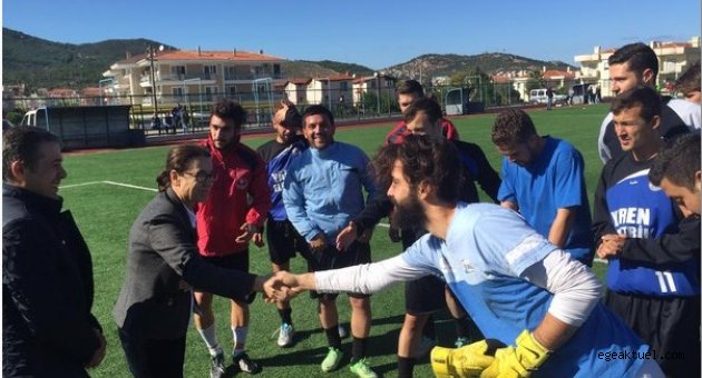 Nurgül uçar Foça’yı ziyaret etti 