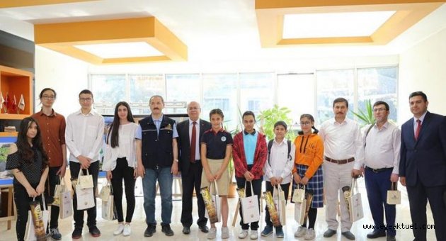 Orman sevgisini anlatıp, ödül kazandılar