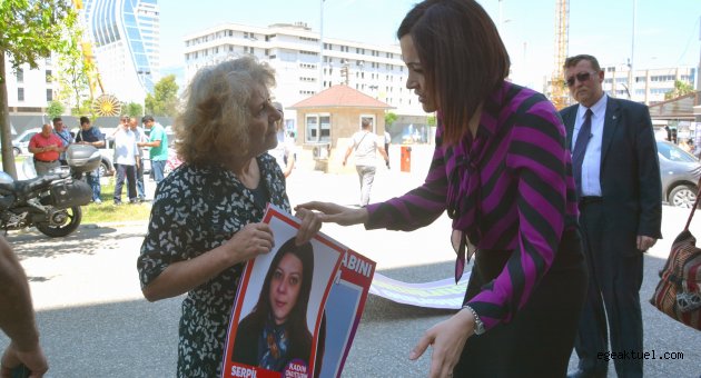 Senem kılıç'tan  kadın cinayeti eylemine destek