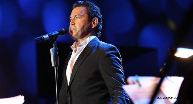 Ünlü tenor Çeşme'de müzik şöleni yaşattı