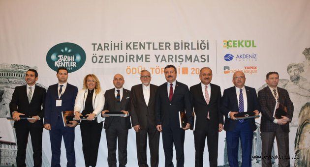 Urla Belediyesi'ne 5 ödül birden
