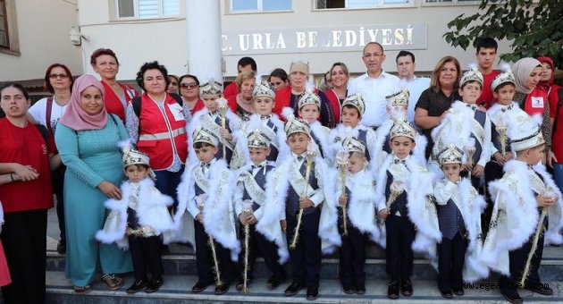 Urla’da sünnet şöleni