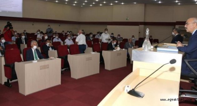 Vali Köşger, Dikili, Foça ve Urla ilçesindeki muhtarlarla bir araya geldi