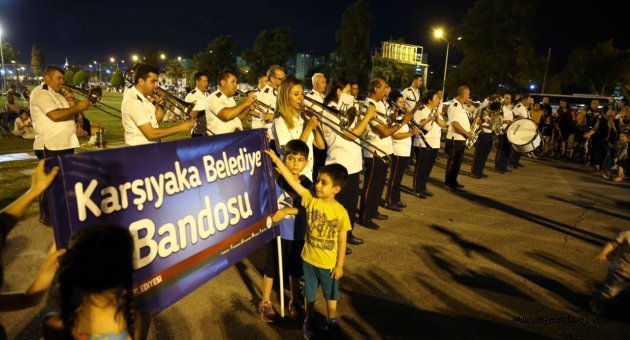 Yaz akşamları konserlerle renkleniyor