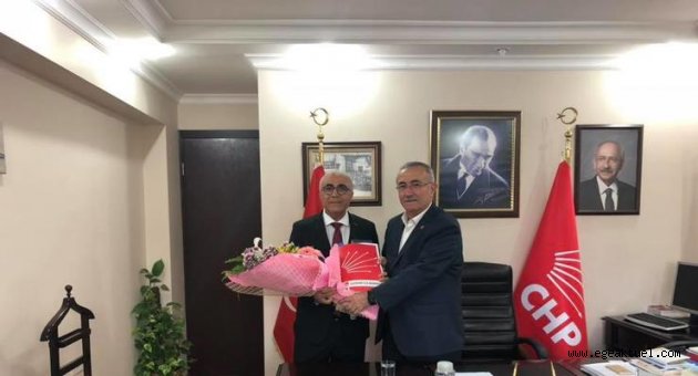 Yüksel Demirsoy, Aday Adaylığı dosyasını teslim etti
