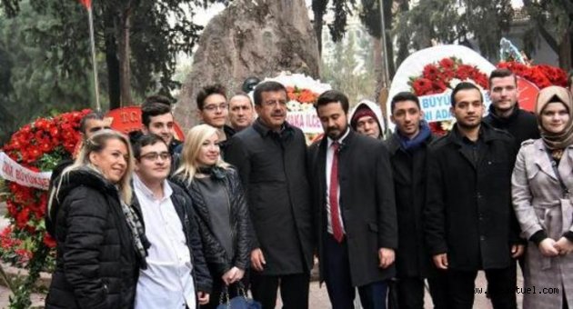 Zeybekci'den Zübeyde Hanım'ın kabrine ziyaret